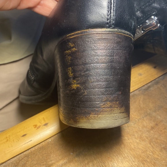 Summit by White Mountain black booties. Size 41/10 - Picture 6 of 11